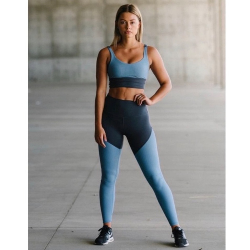 ZYIA Storm Parallel Luxe High Rise leggings Size 6-8 Compressive Activewear